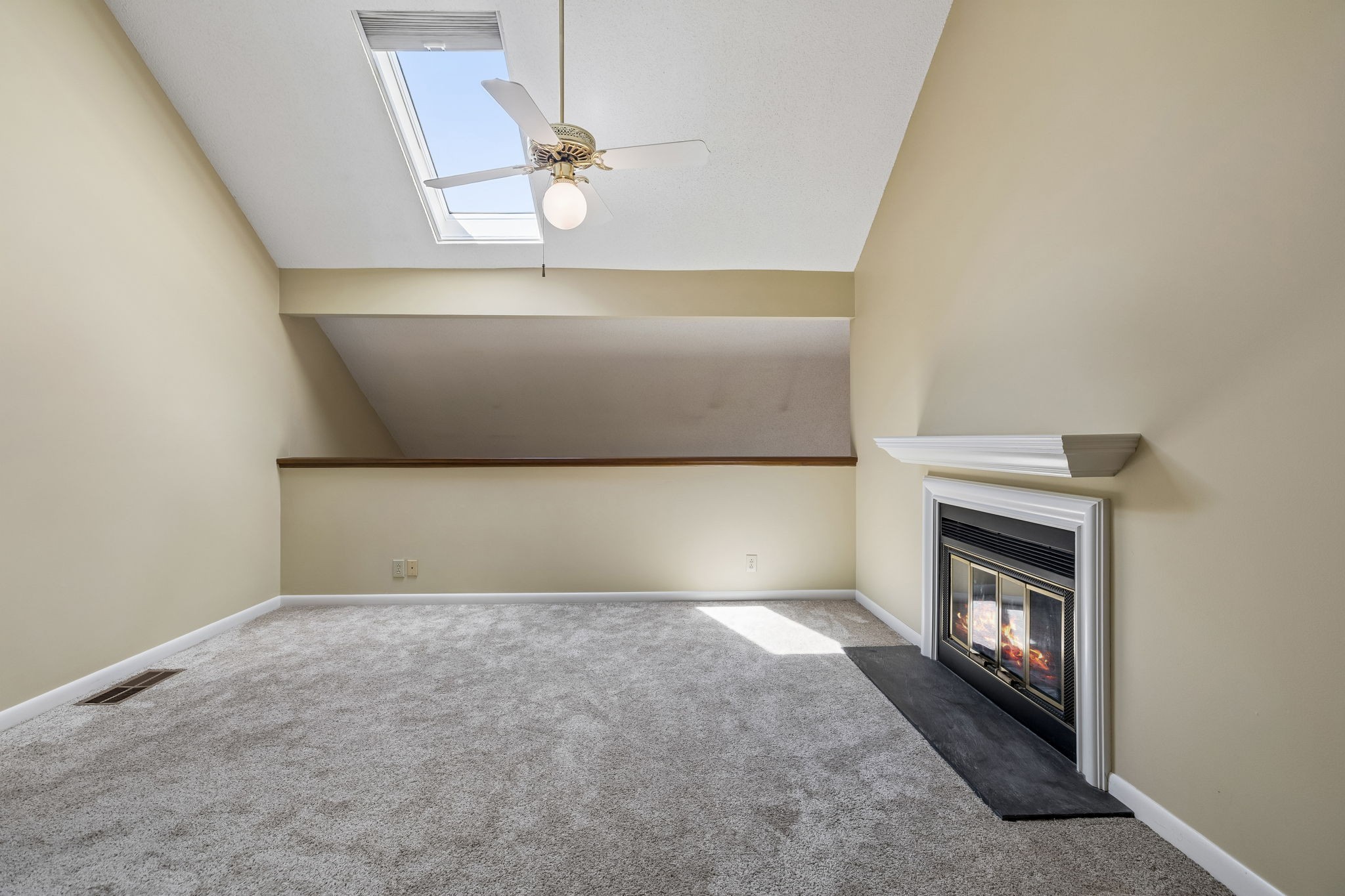 716 Barlin Ct