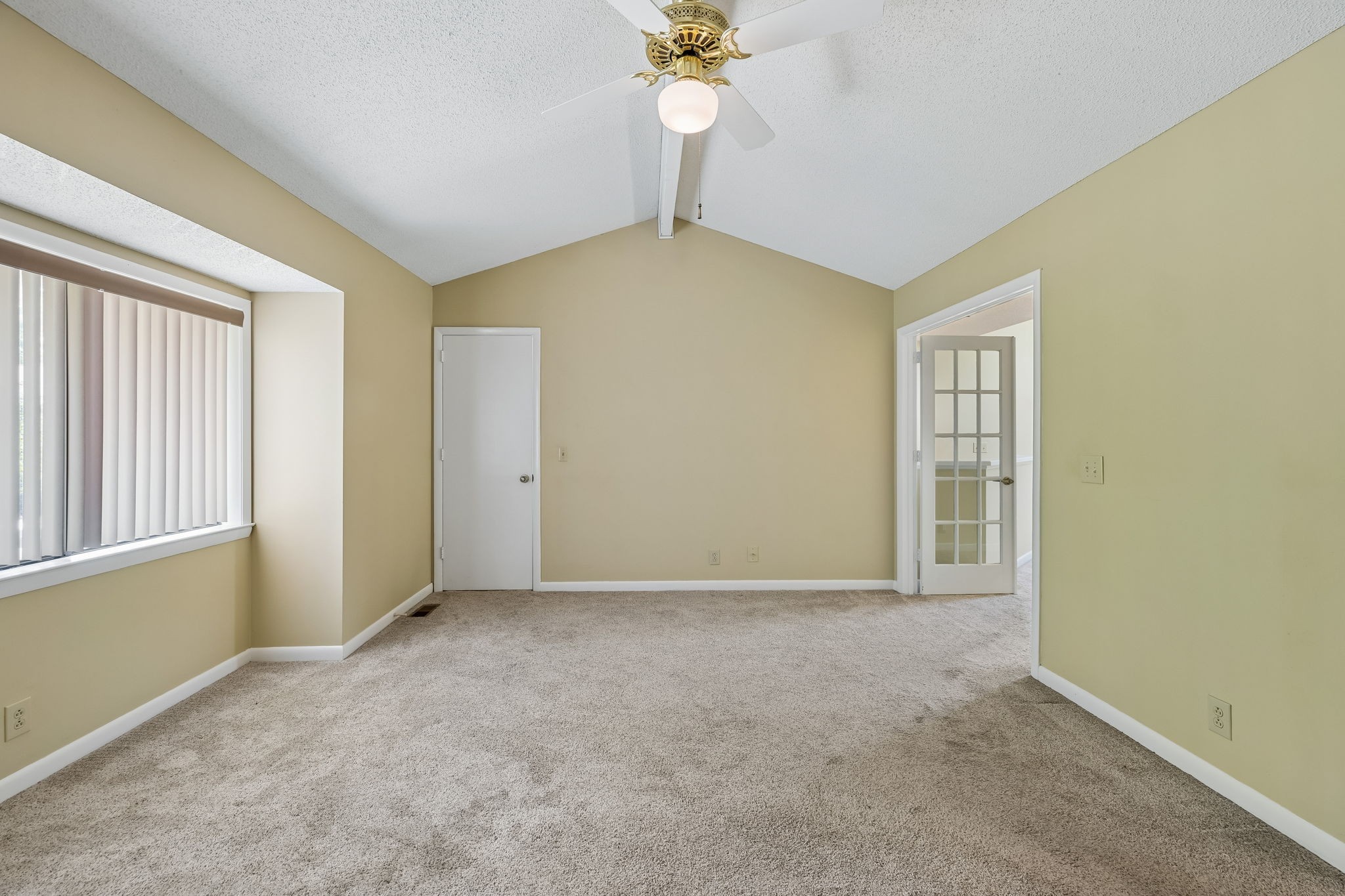 716 Barlin Ct