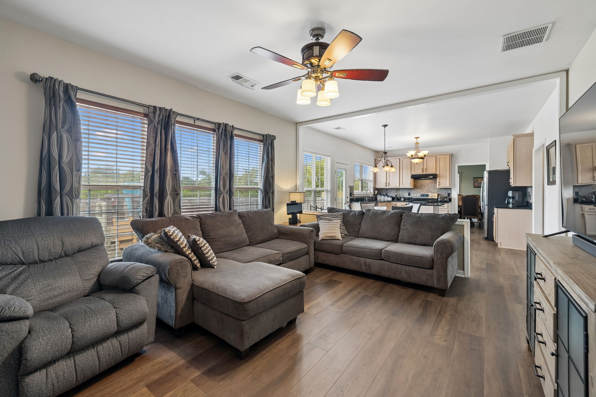 1713 Kendall Cove Ln