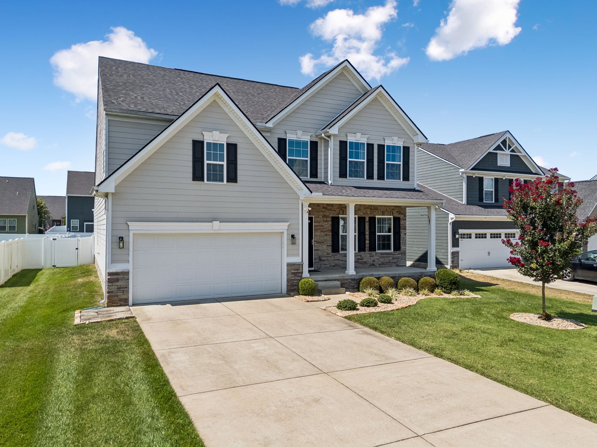 2852 Bluestem Ln