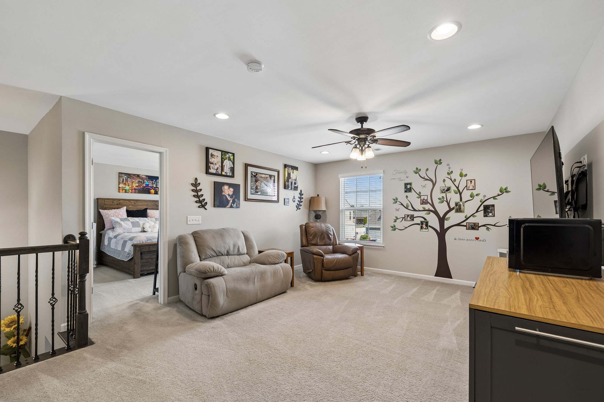 2852 Bluestem Ln