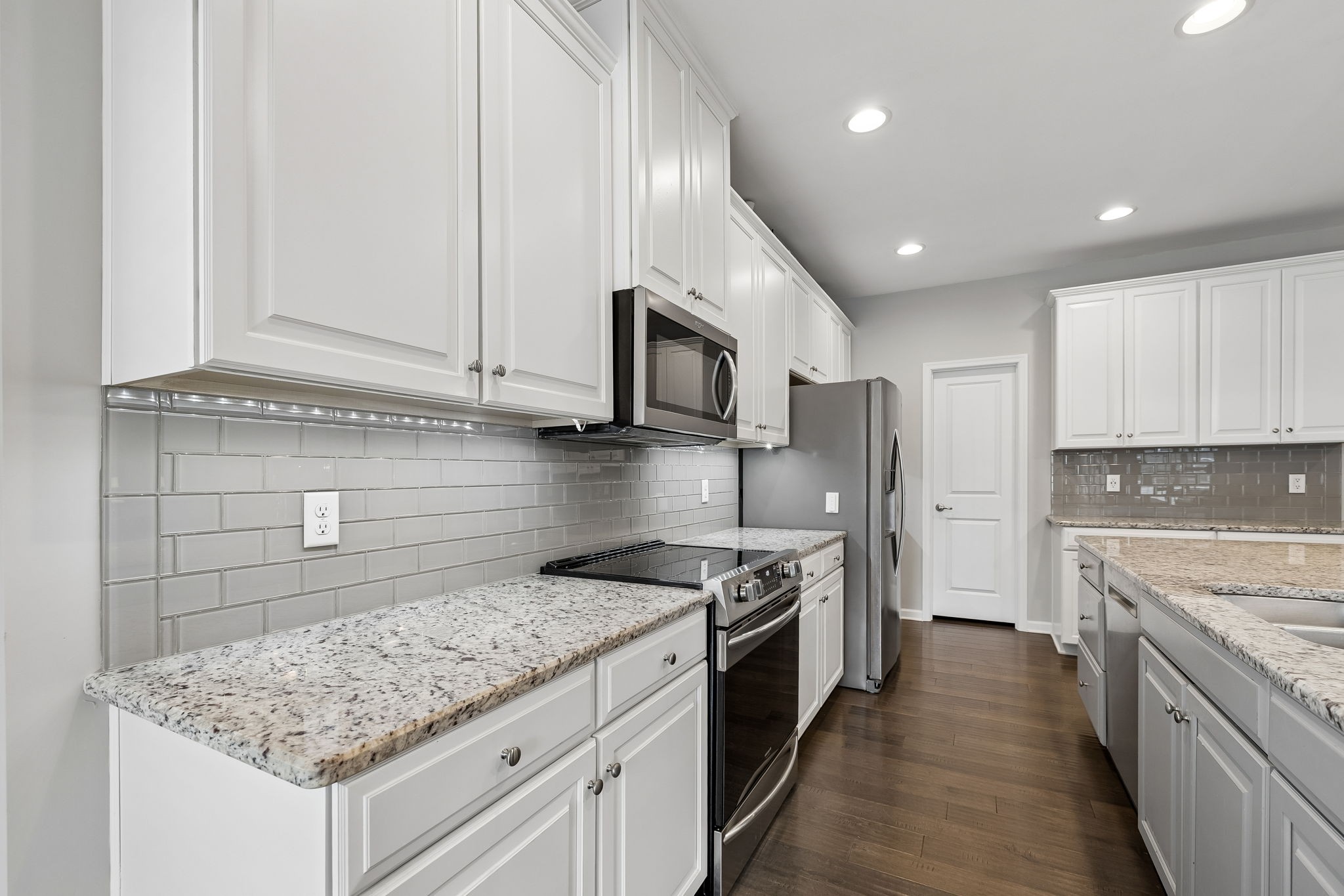 2852 Bluestem Ln