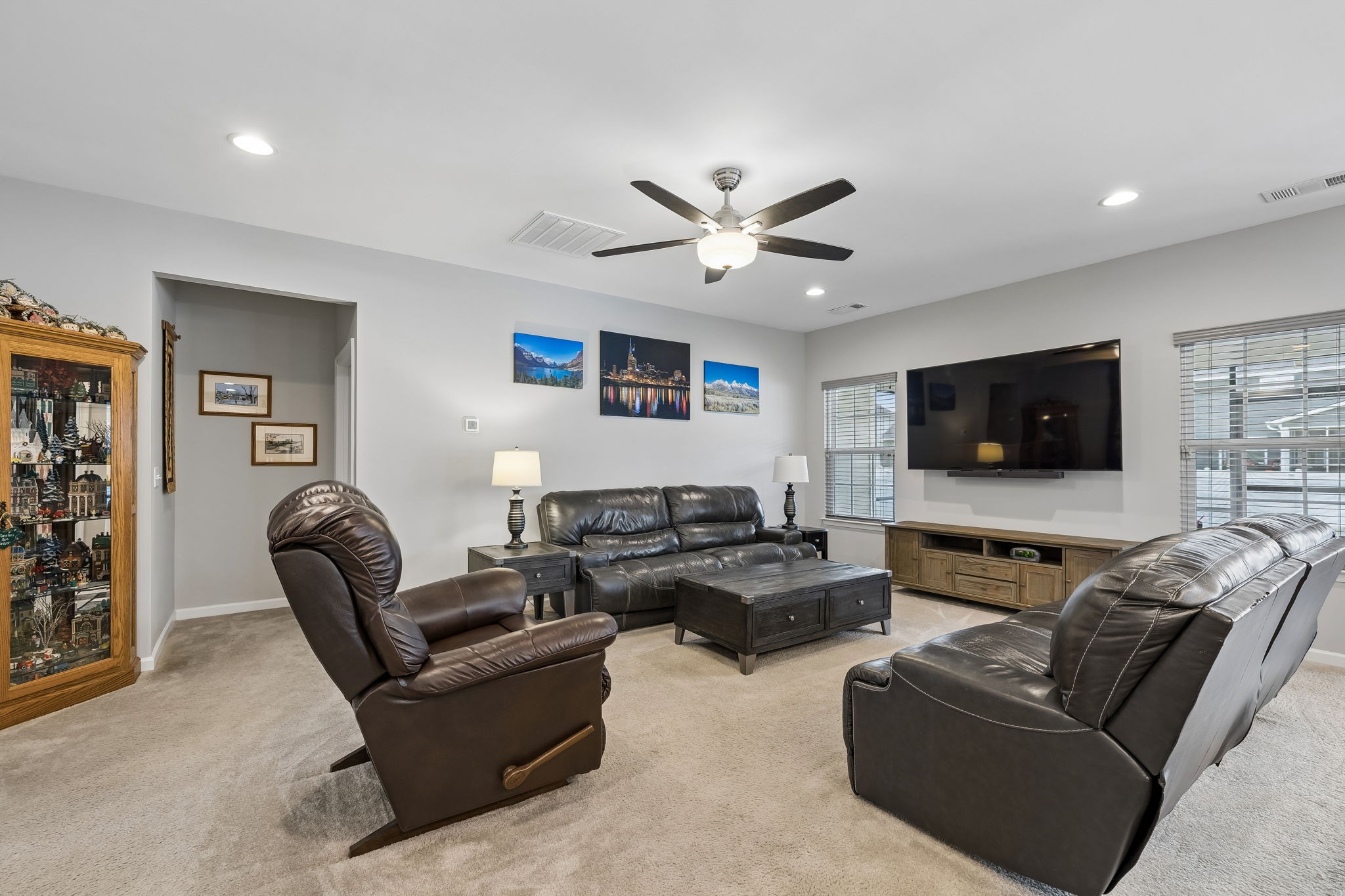 2852 Bluestem Ln