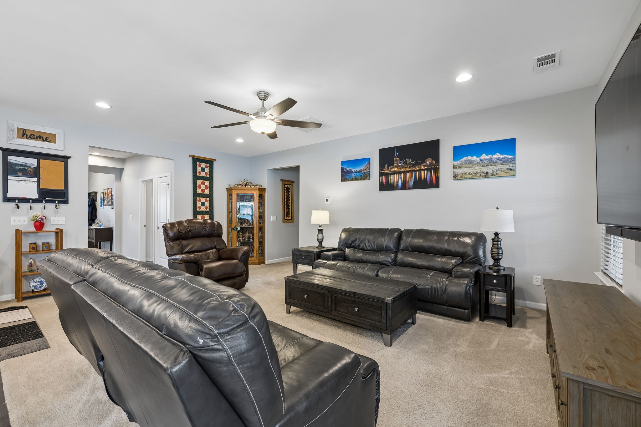 2852 Bluestem Ln