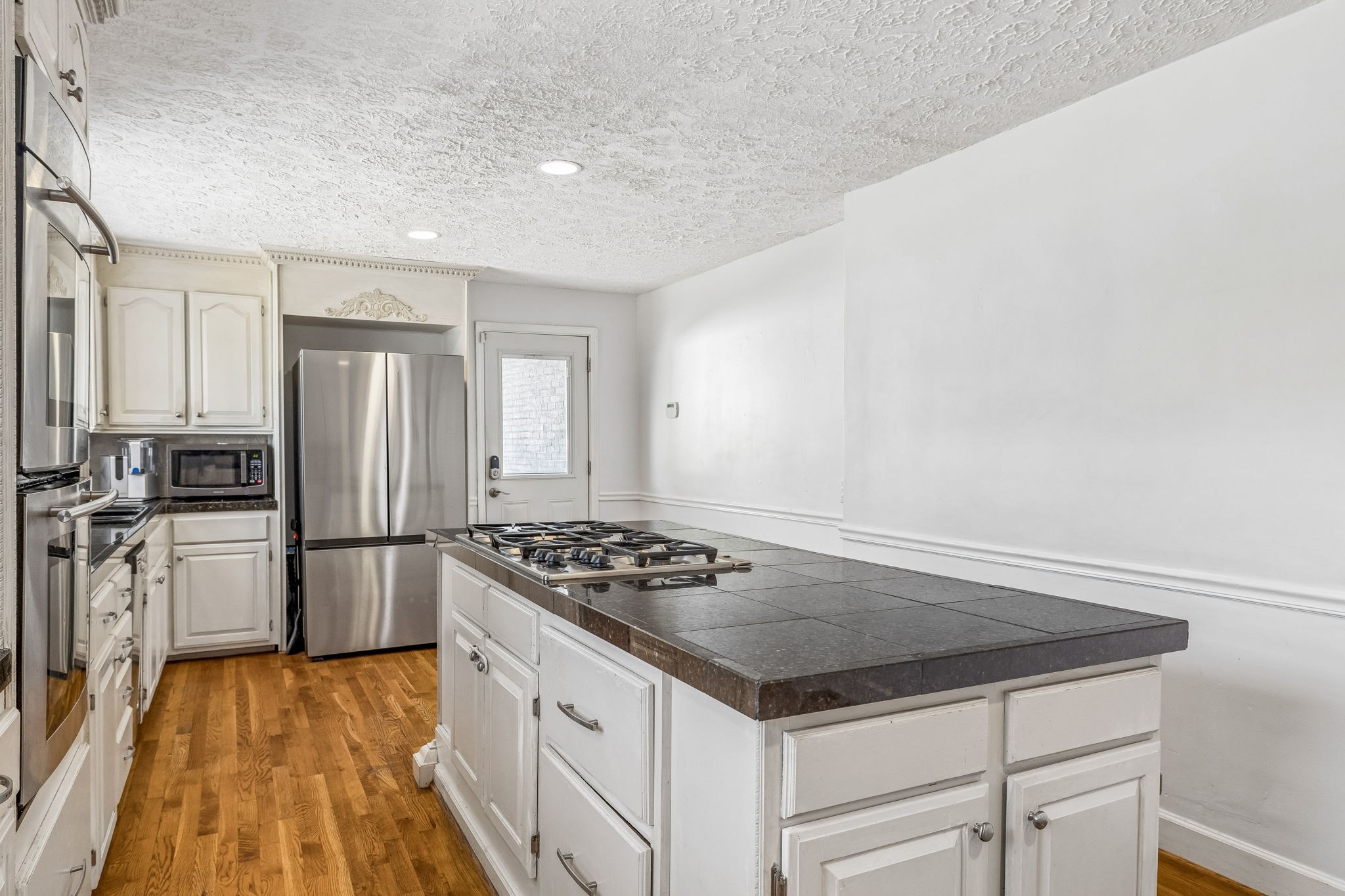1332 S Dickerson Rd
