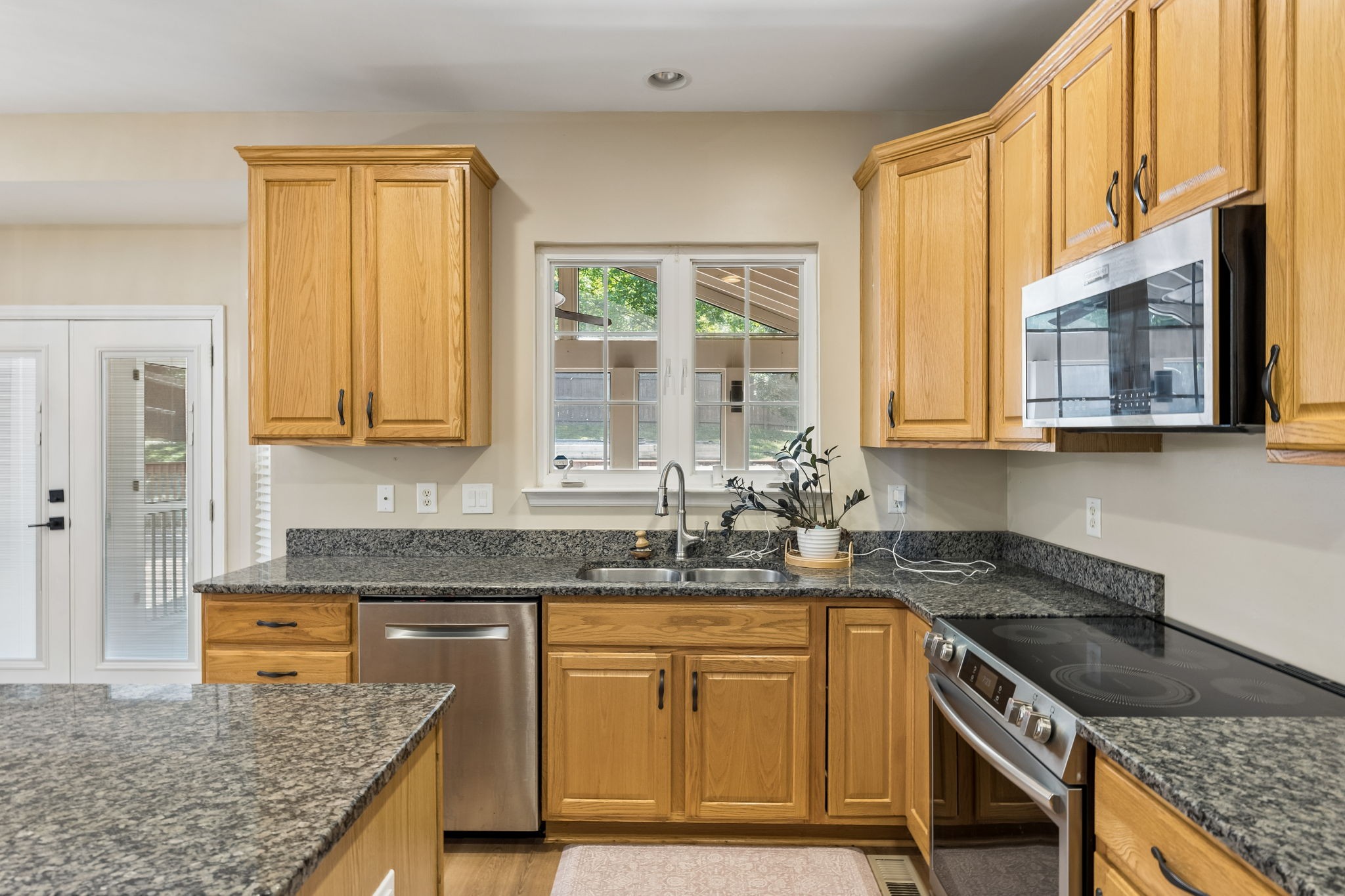 821 Holt Grove Ct