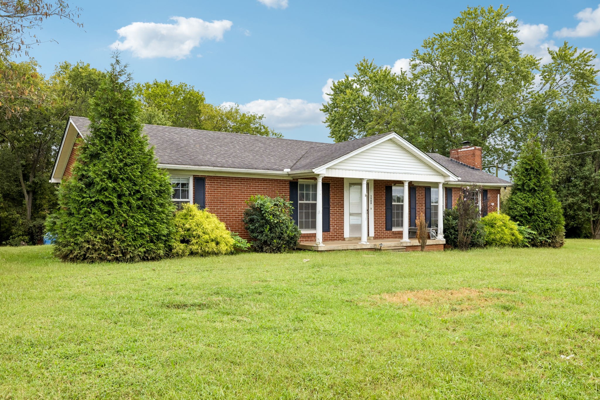 5988 Highway 31, W