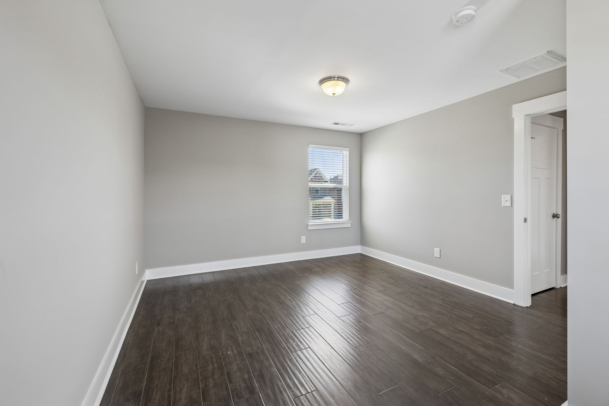 2001 Oliver Dr