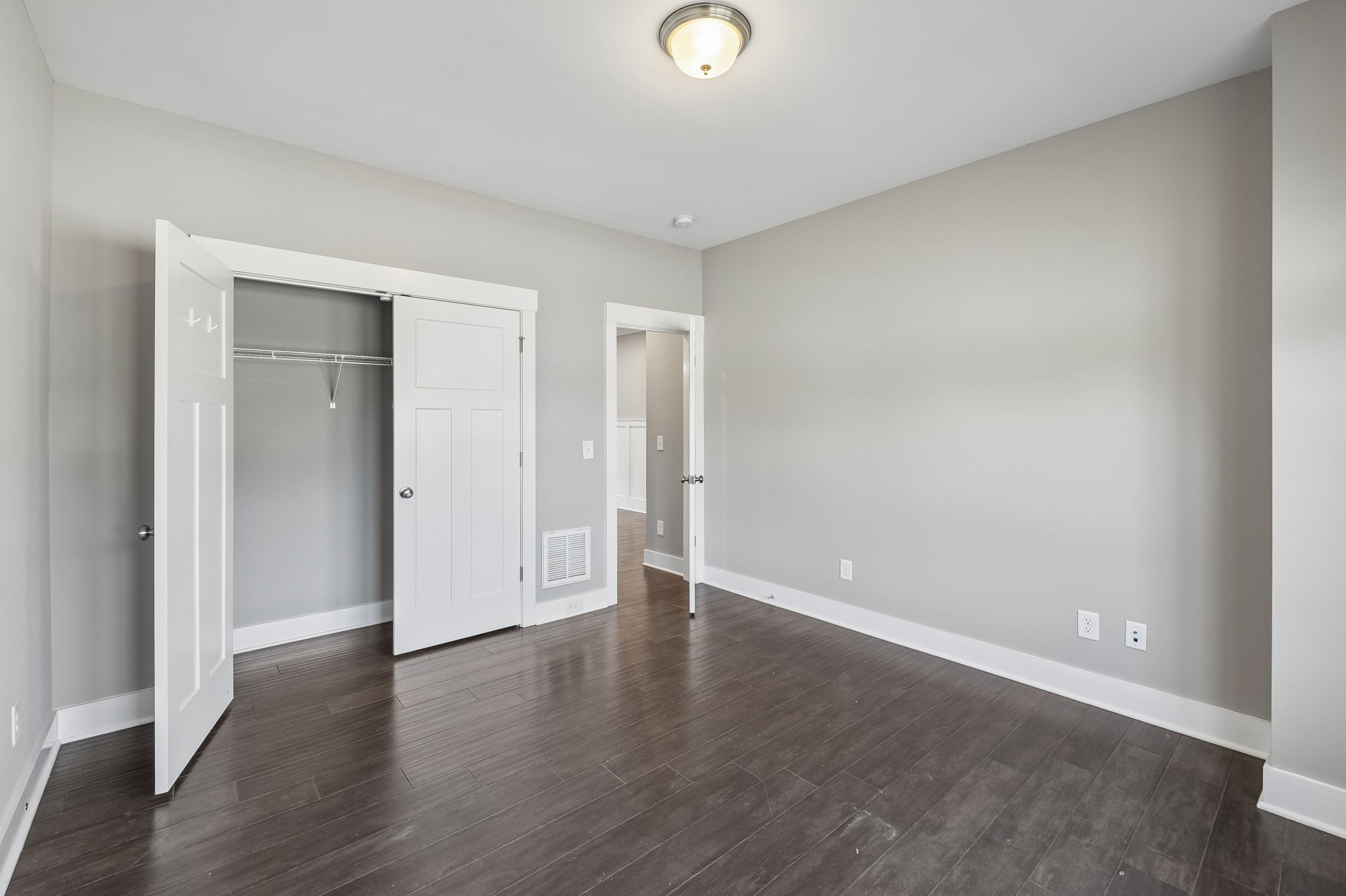 2001 Oliver Dr