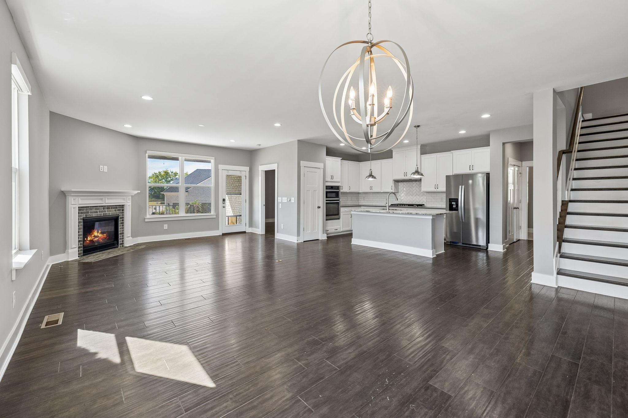 2001 Oliver Dr