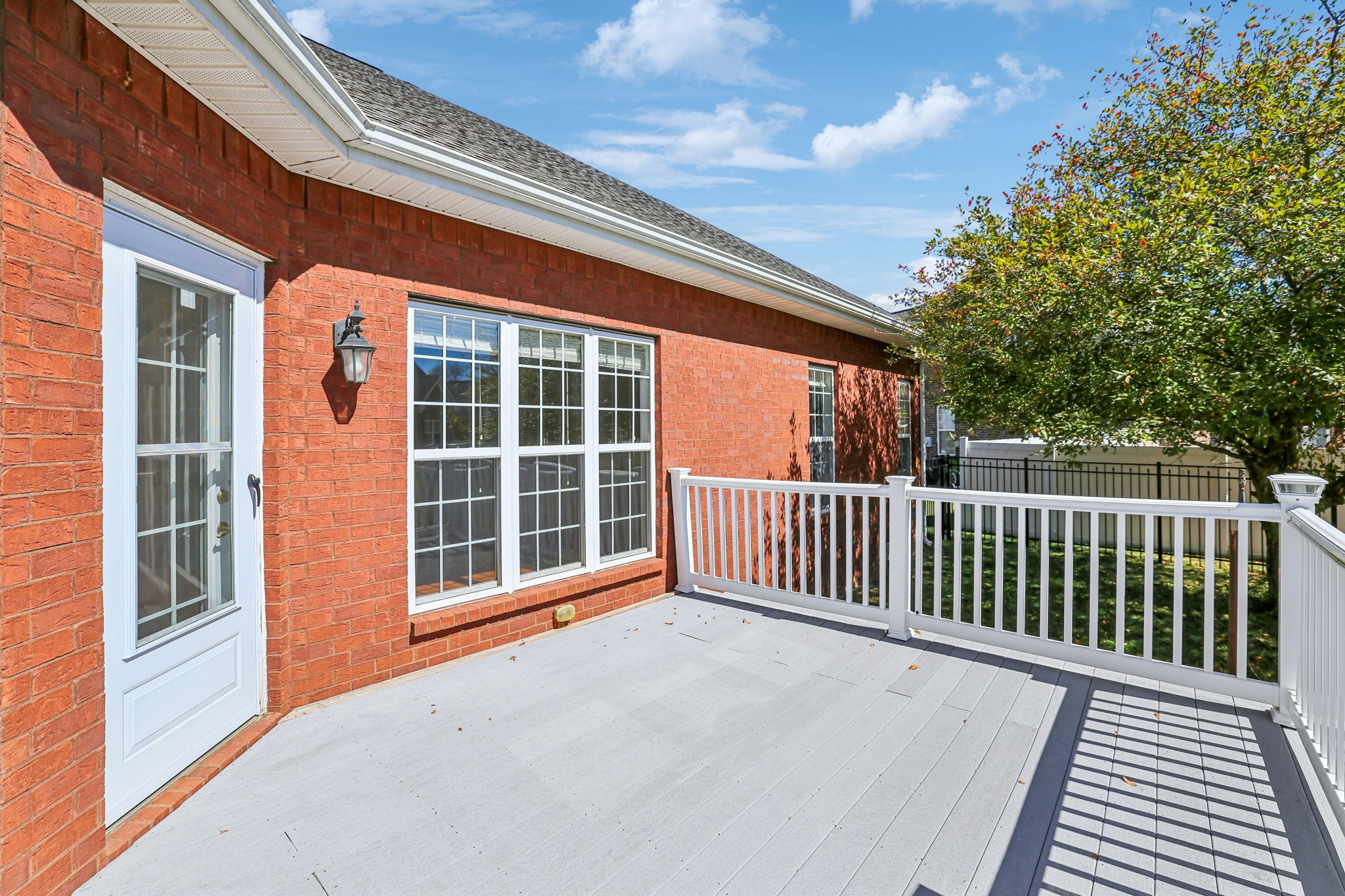 3630 Geneva Dr