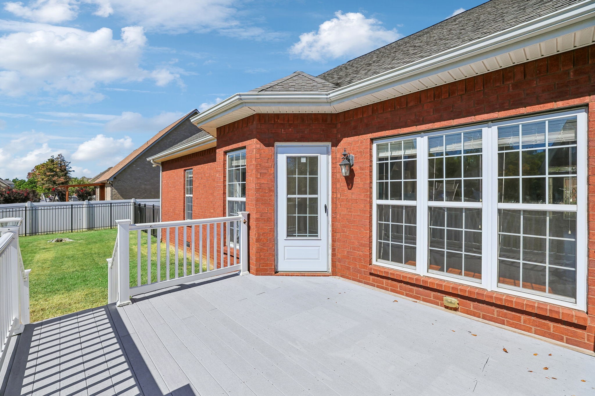 3630 Geneva Dr