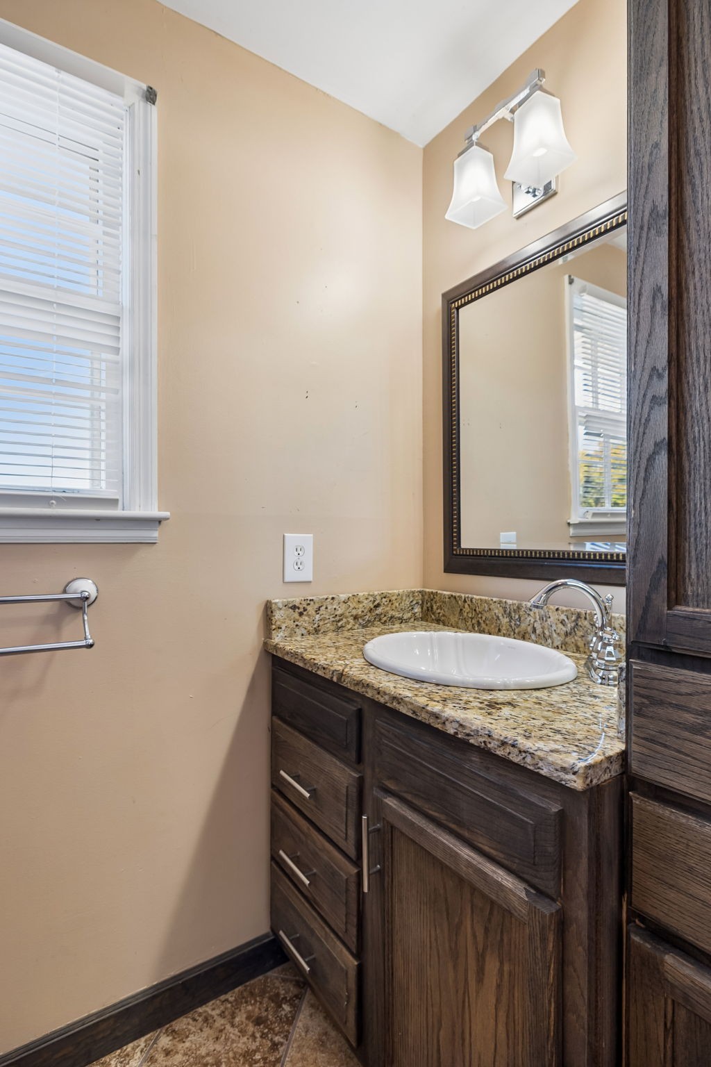 2916 Starboard Dr