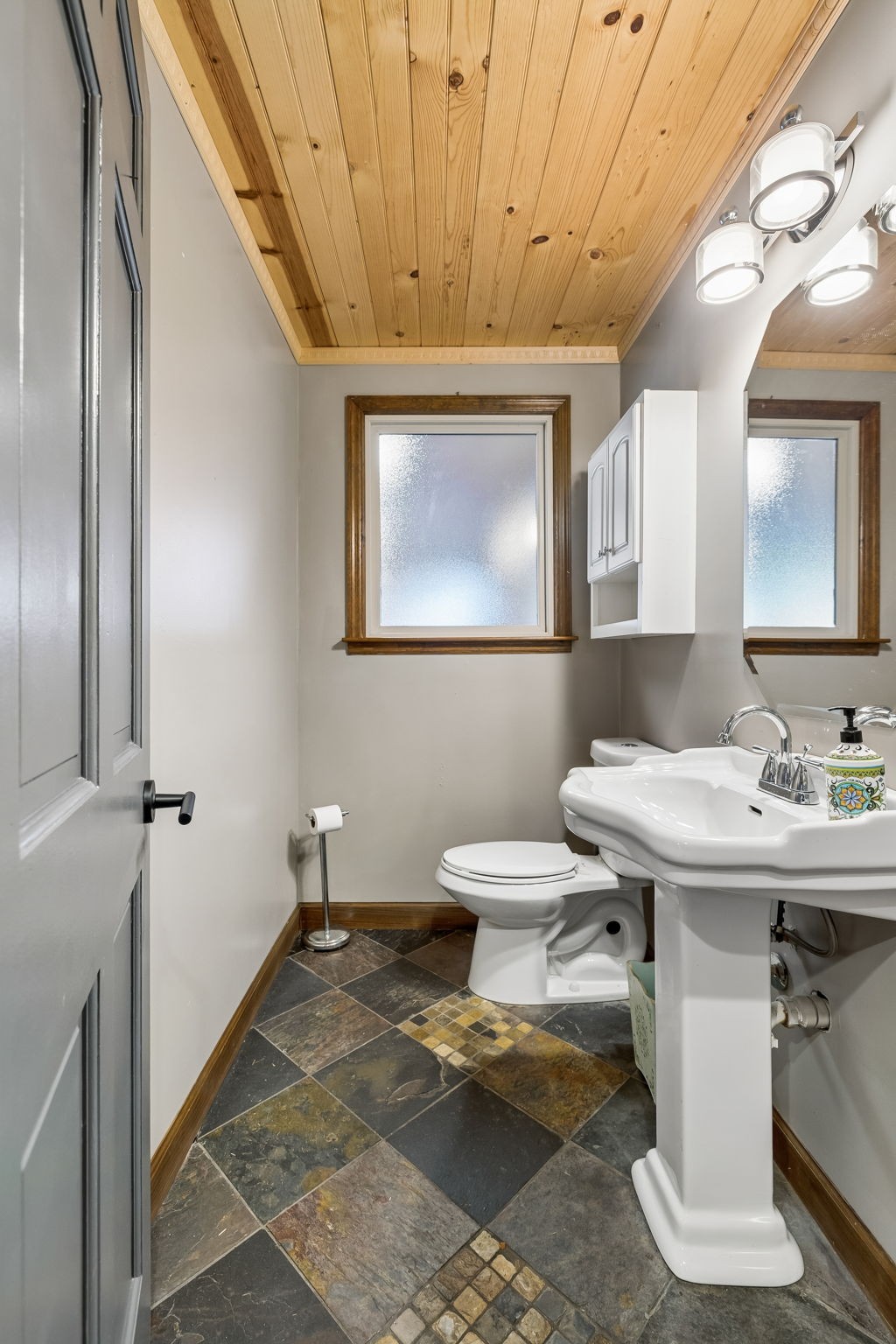 2916 Starboard Dr