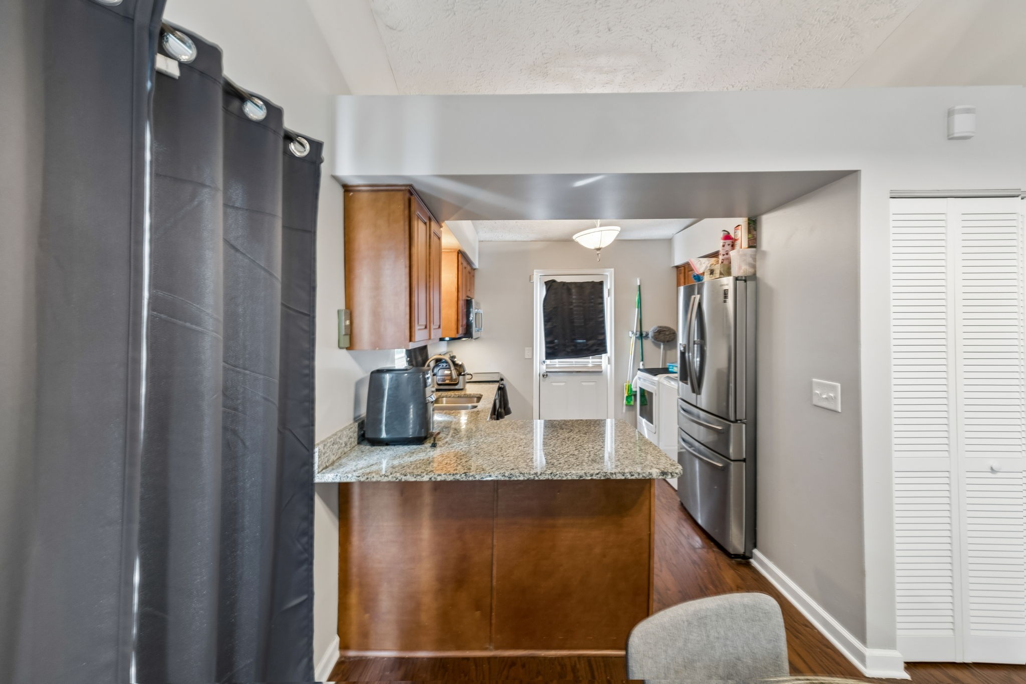 2309 Benay Rd