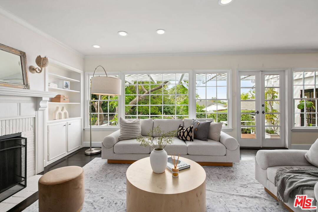 17949 Karen Dr