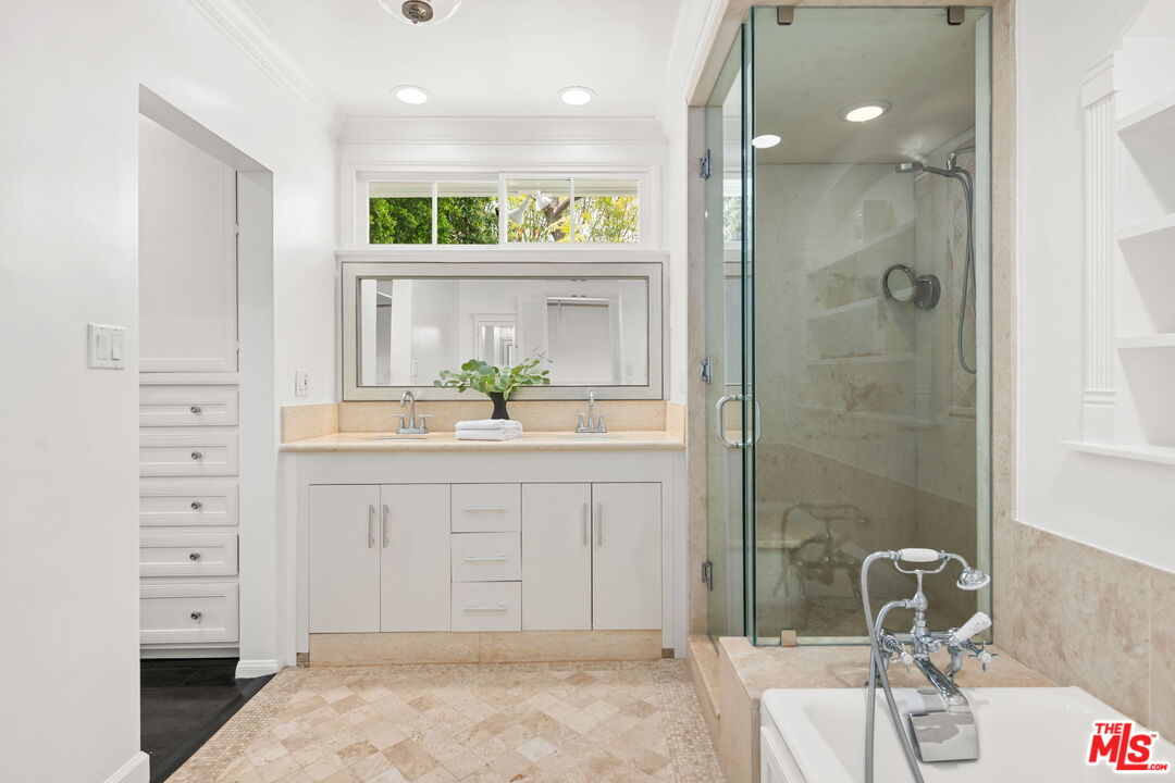 17949 Karen Dr