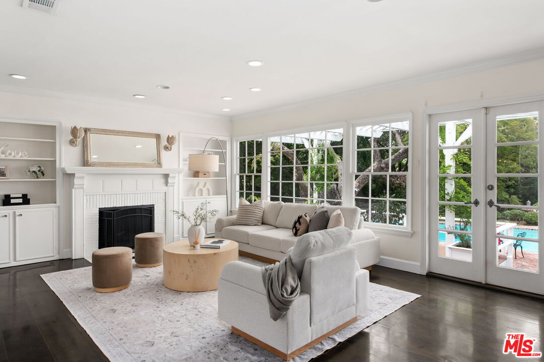 17949 Karen Dr