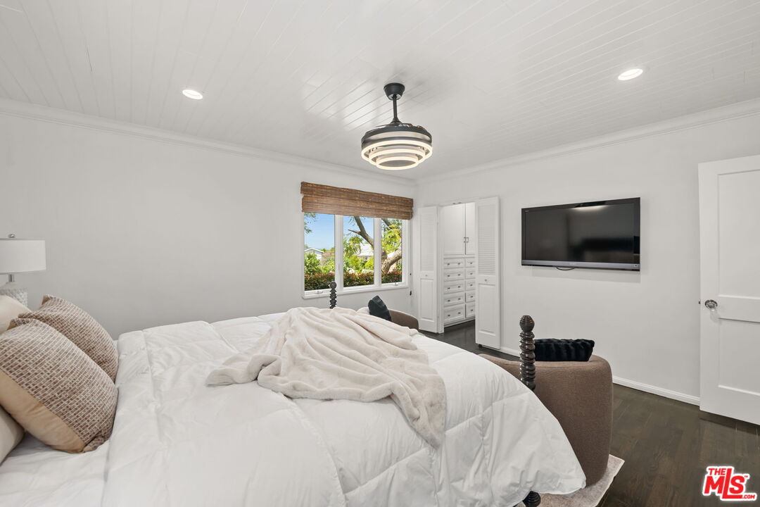17949 Karen Dr