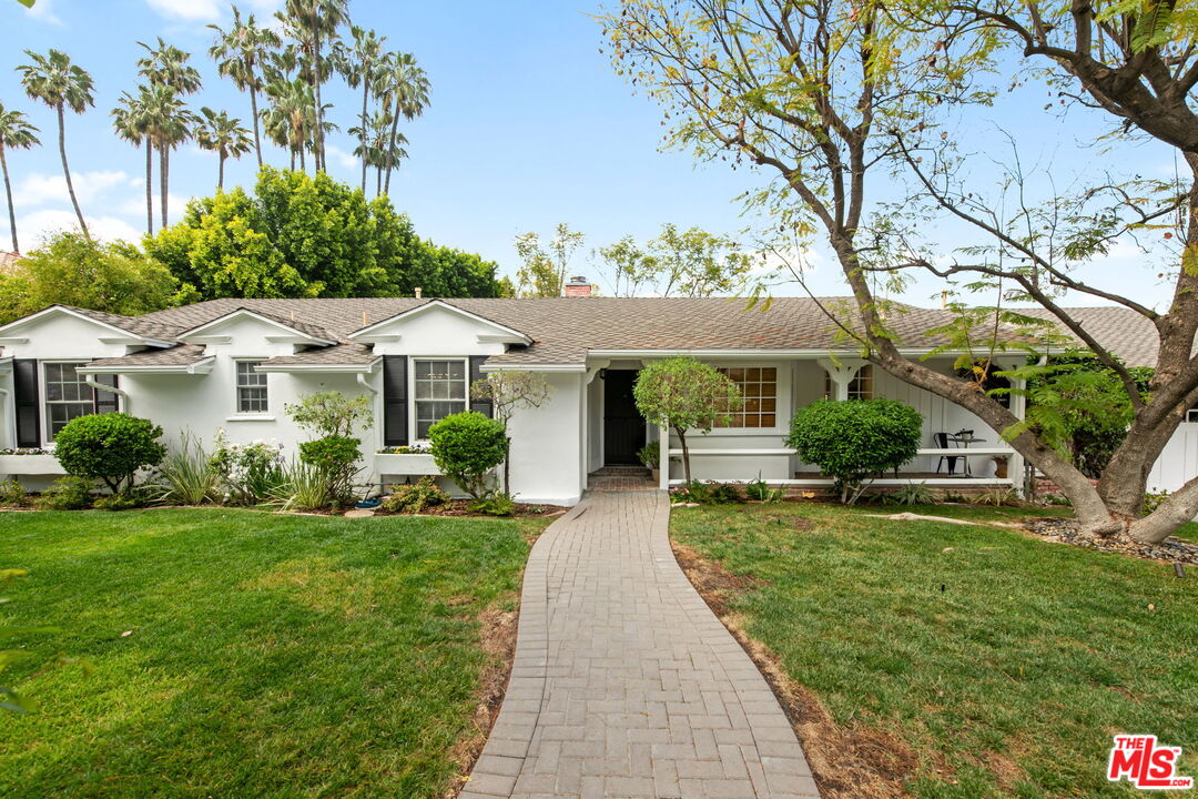 17949 Karen Dr