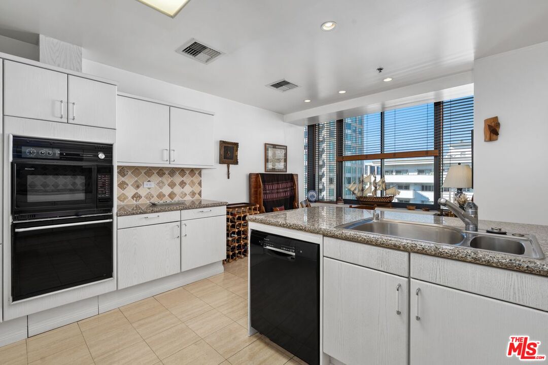 10724 Wilshire Blvd Unit: 1104
