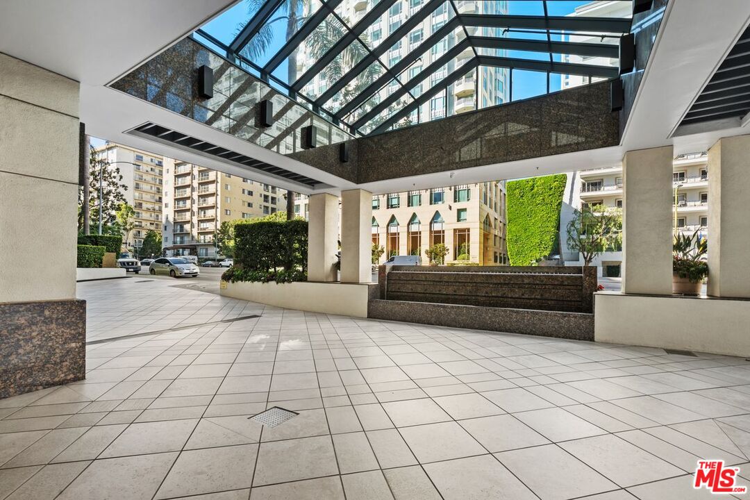 10724 Wilshire Blvd Unit: 1104