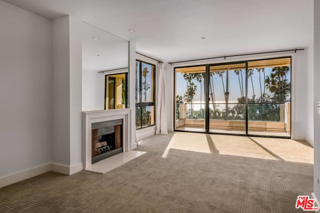 701 Ocean Ave Unit: PHD