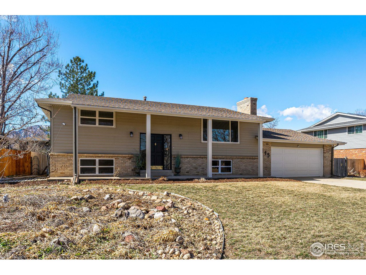 145 Manhattan Dr