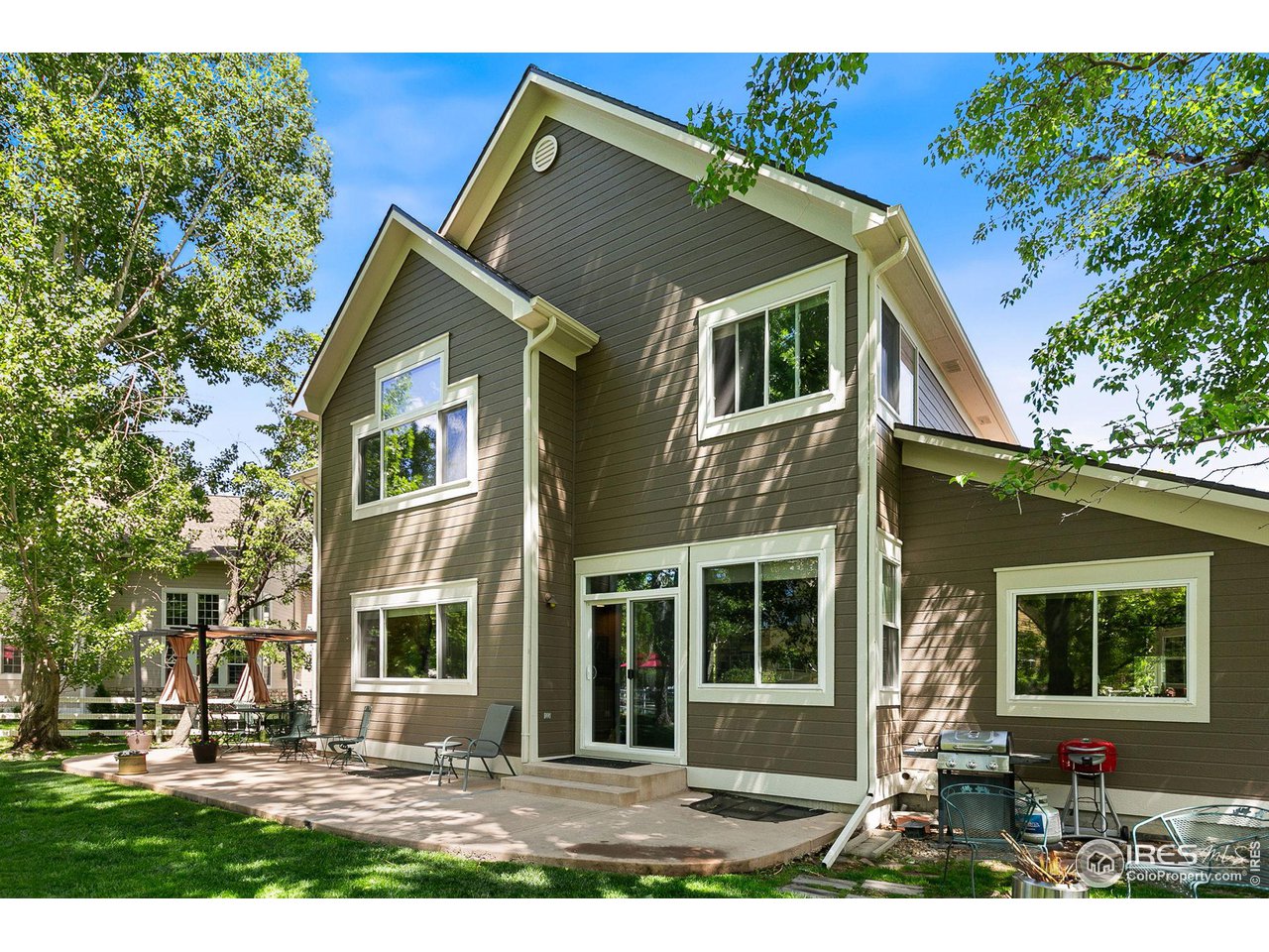 905 Little Leaf Ct