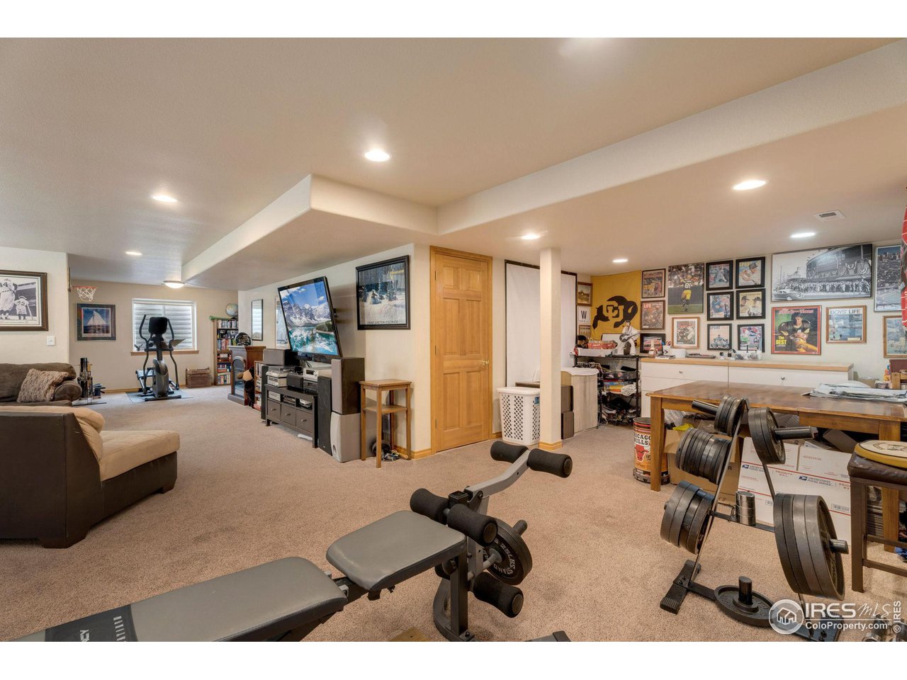 905 Little Leaf Ct