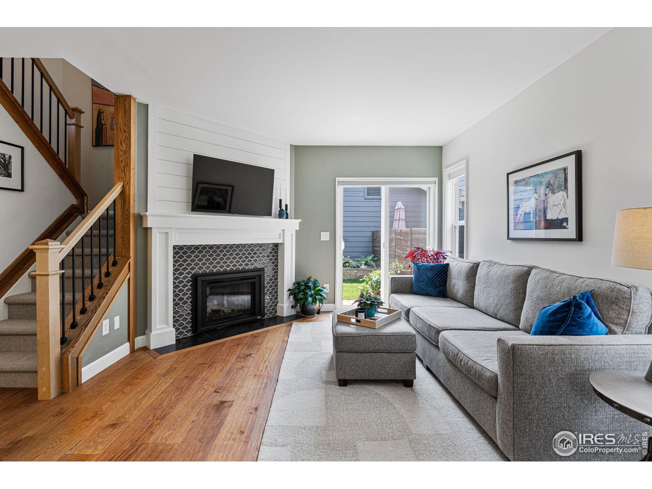 3887 Paseo del Prado