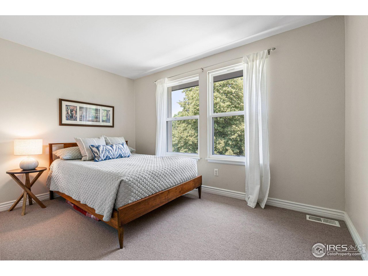 3887 Paseo del Prado