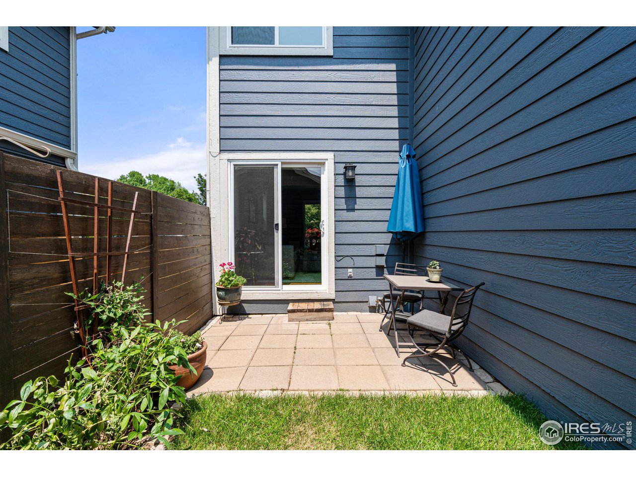 3887 Paseo del Prado