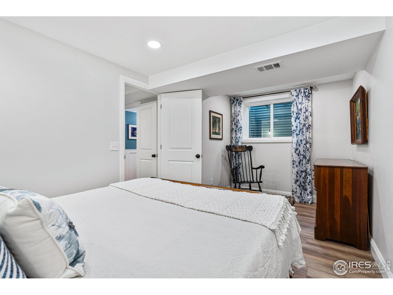 3887 Paseo del Prado