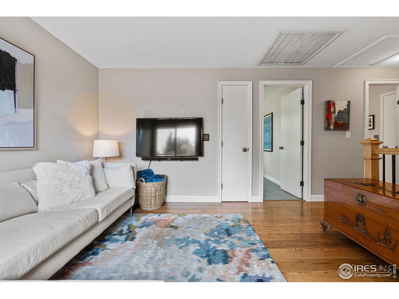 3887 Paseo del Prado