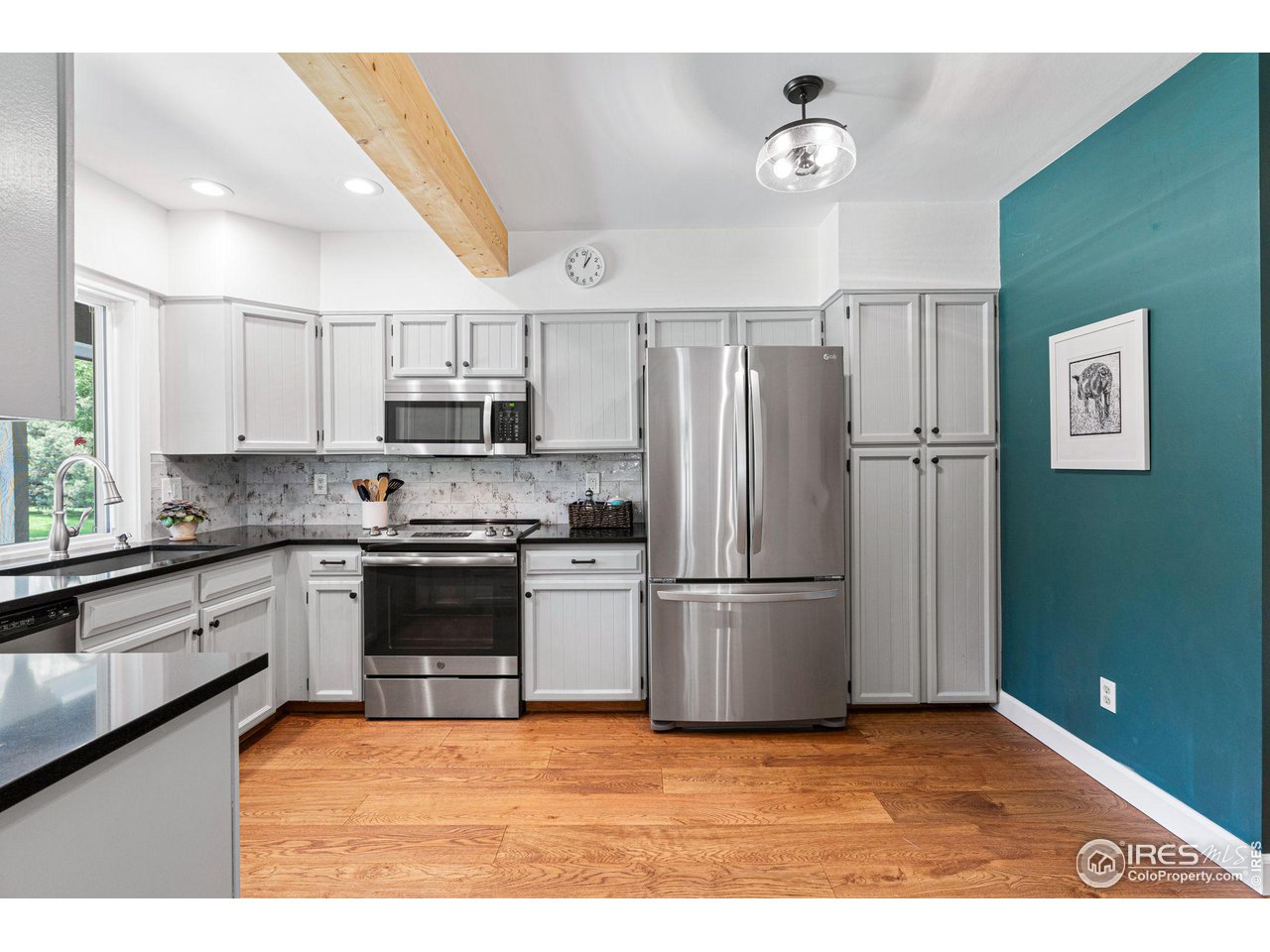 3887 Paseo del Prado