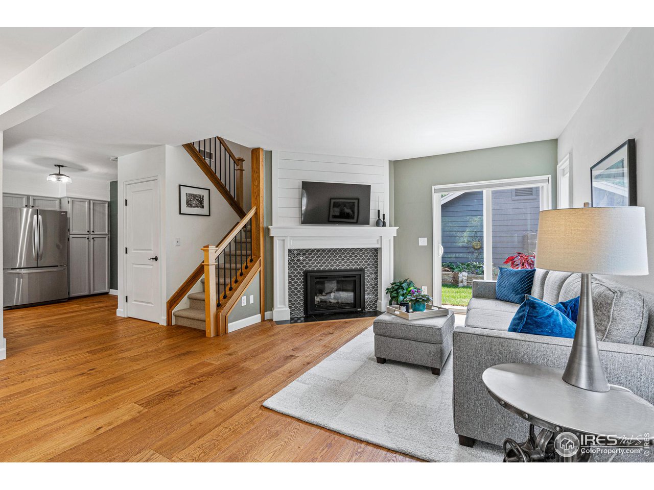 3887 Paseo del Prado