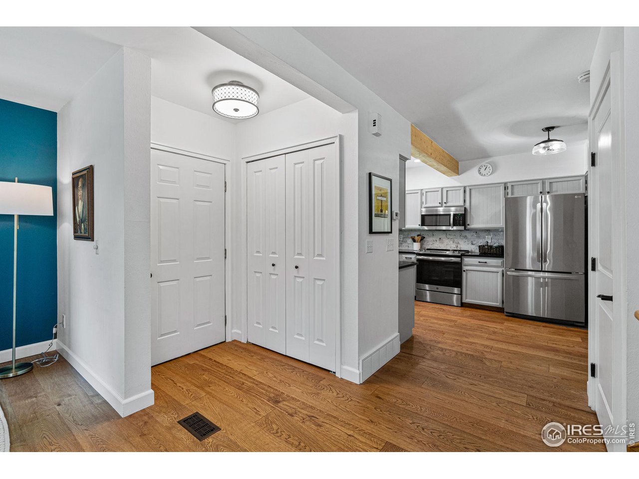 3887 Paseo del Prado