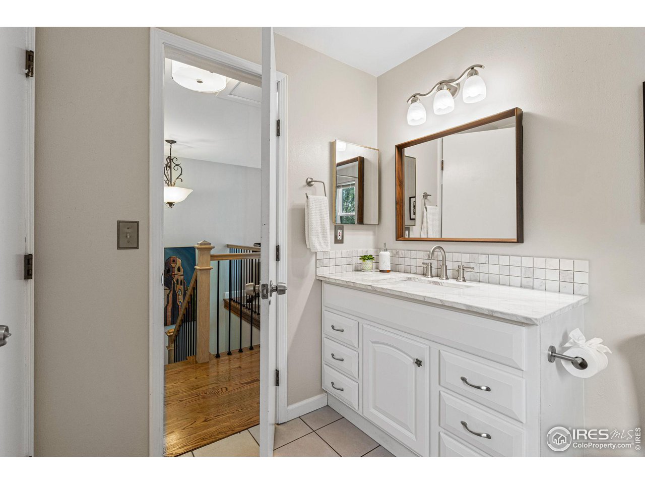 3887 Paseo del Prado
