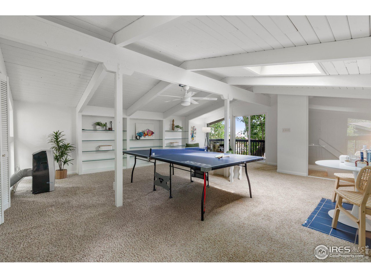 415 Sunnyside Ln