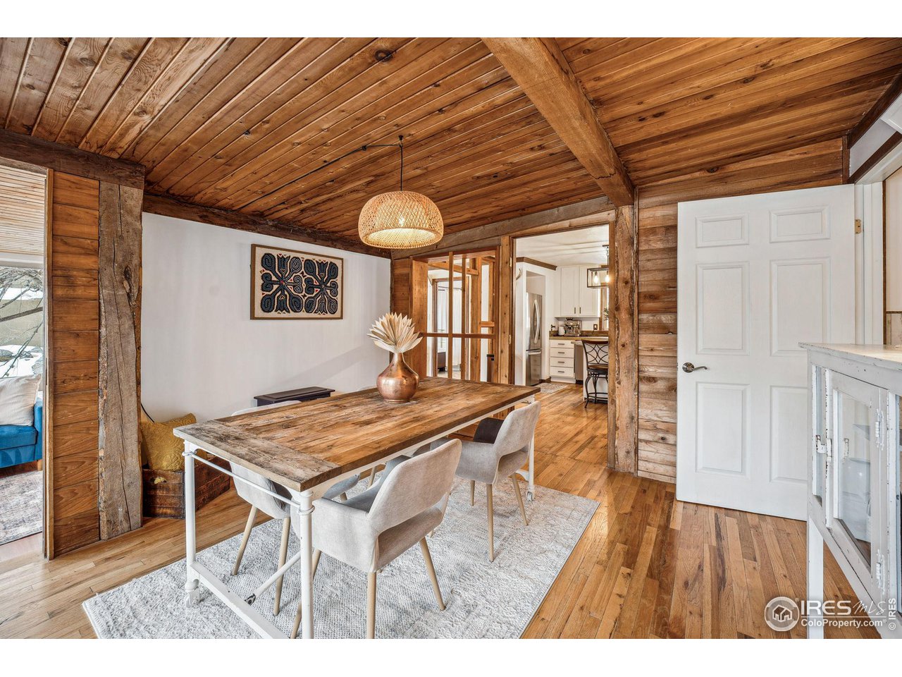 105 Main St 48