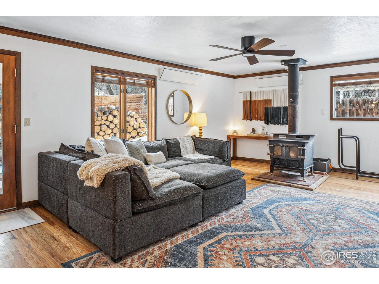 105 Main St 48
