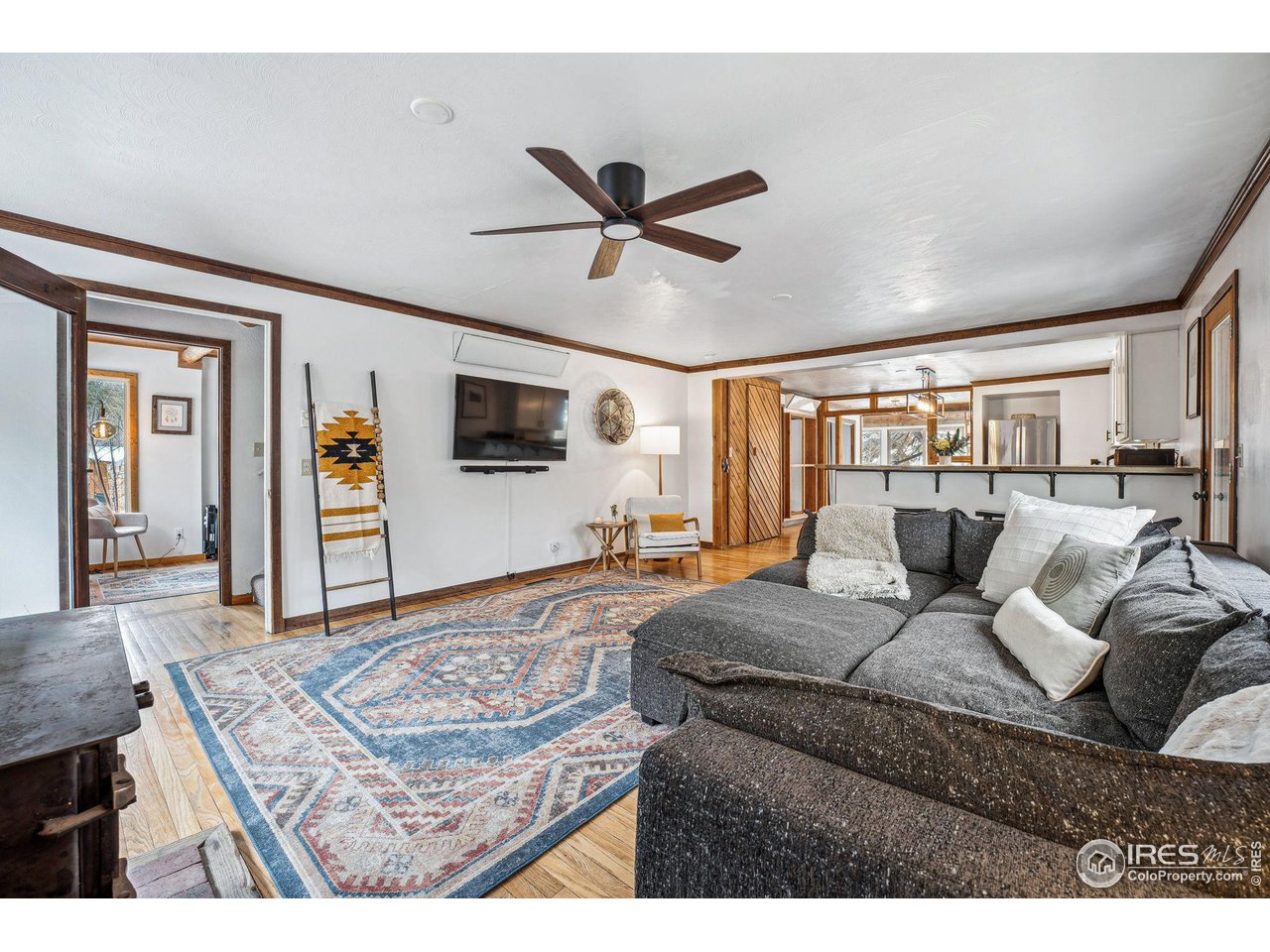 105 Main St 48