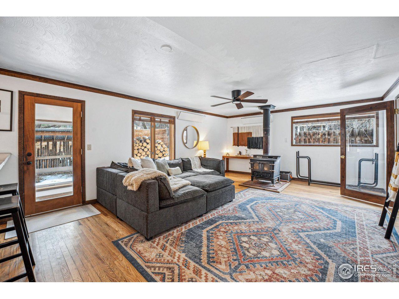 105 Main St 48