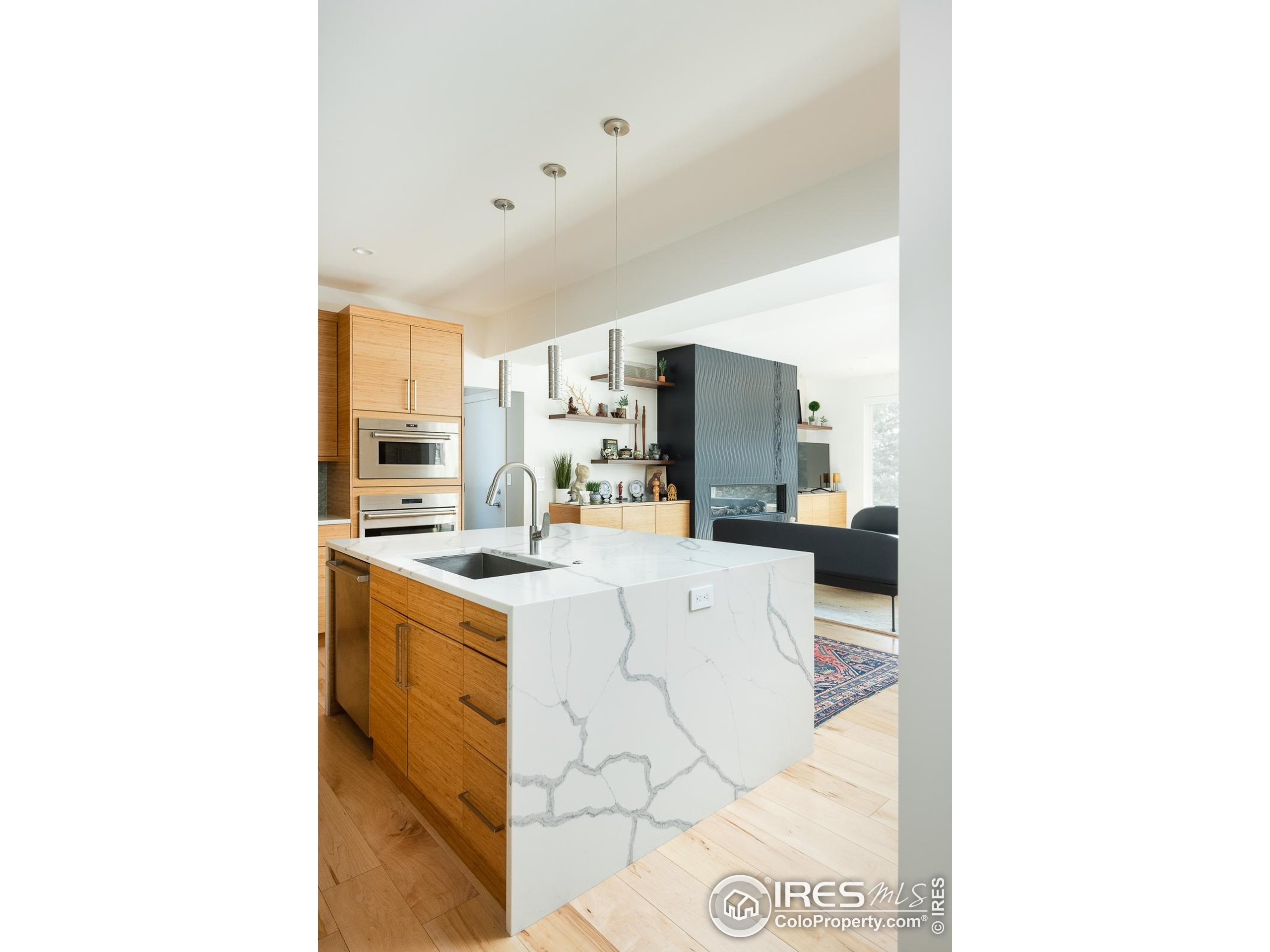 514 Granite Dr