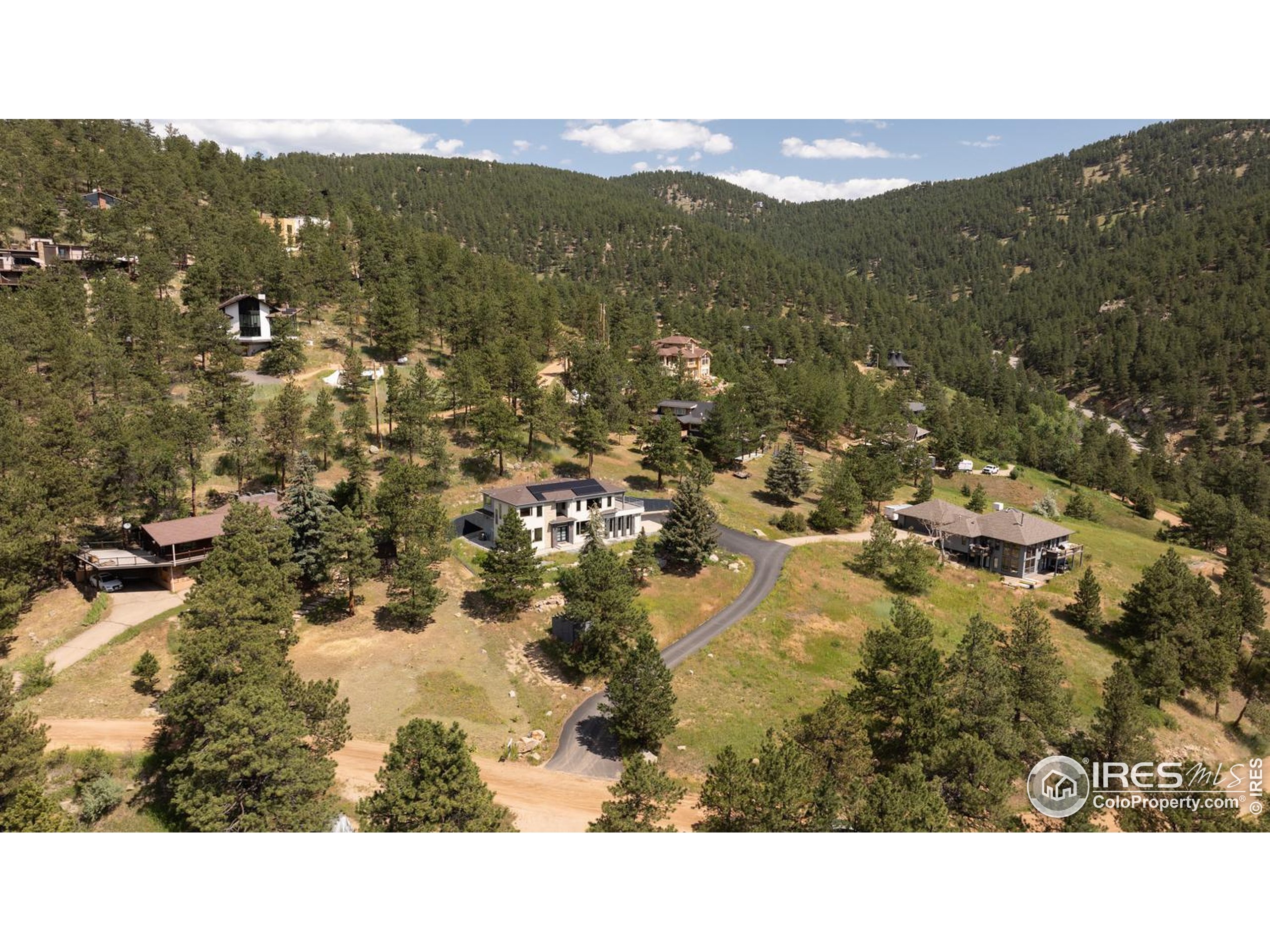 514 Granite Dr