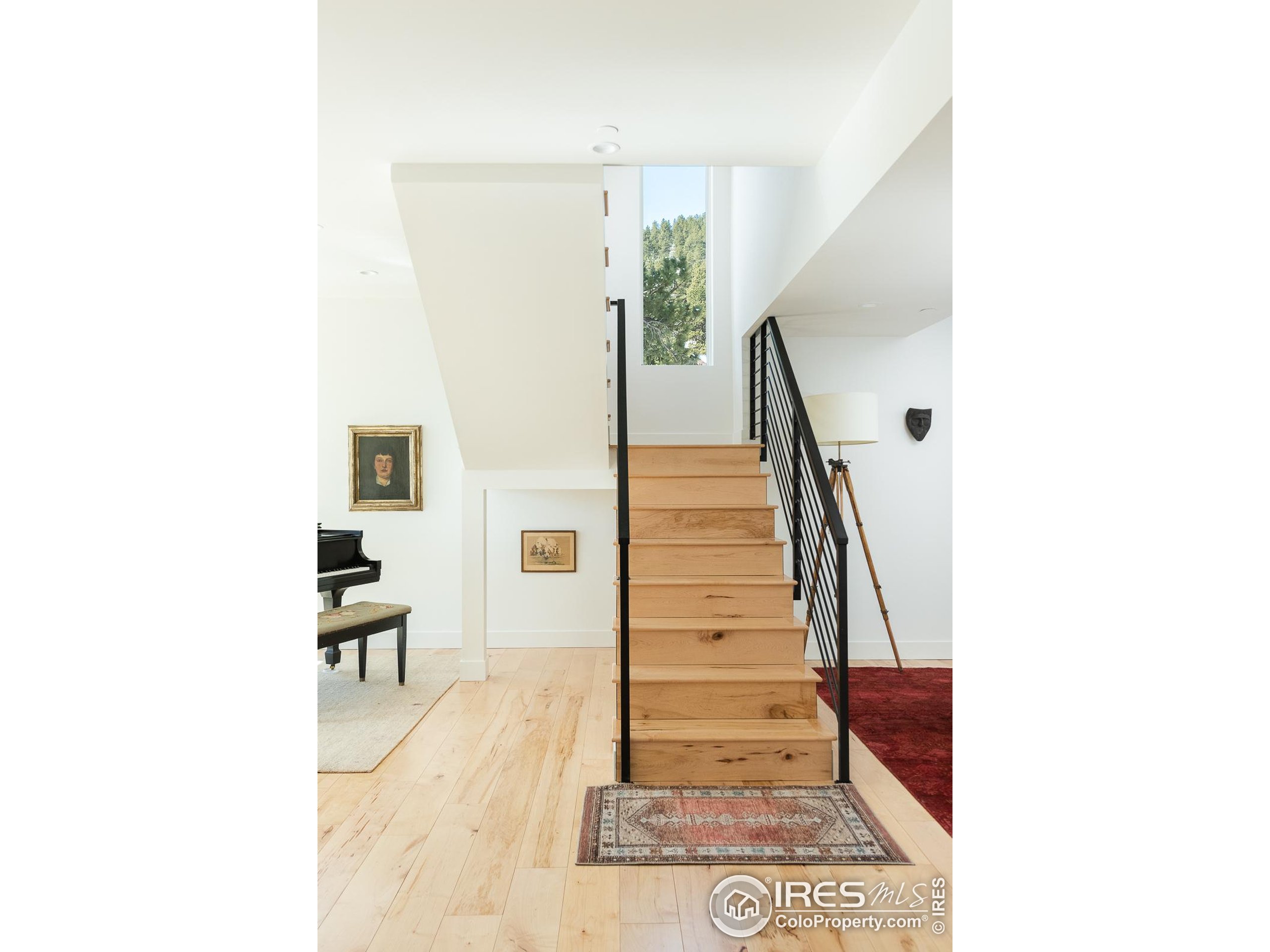 514 Granite Dr