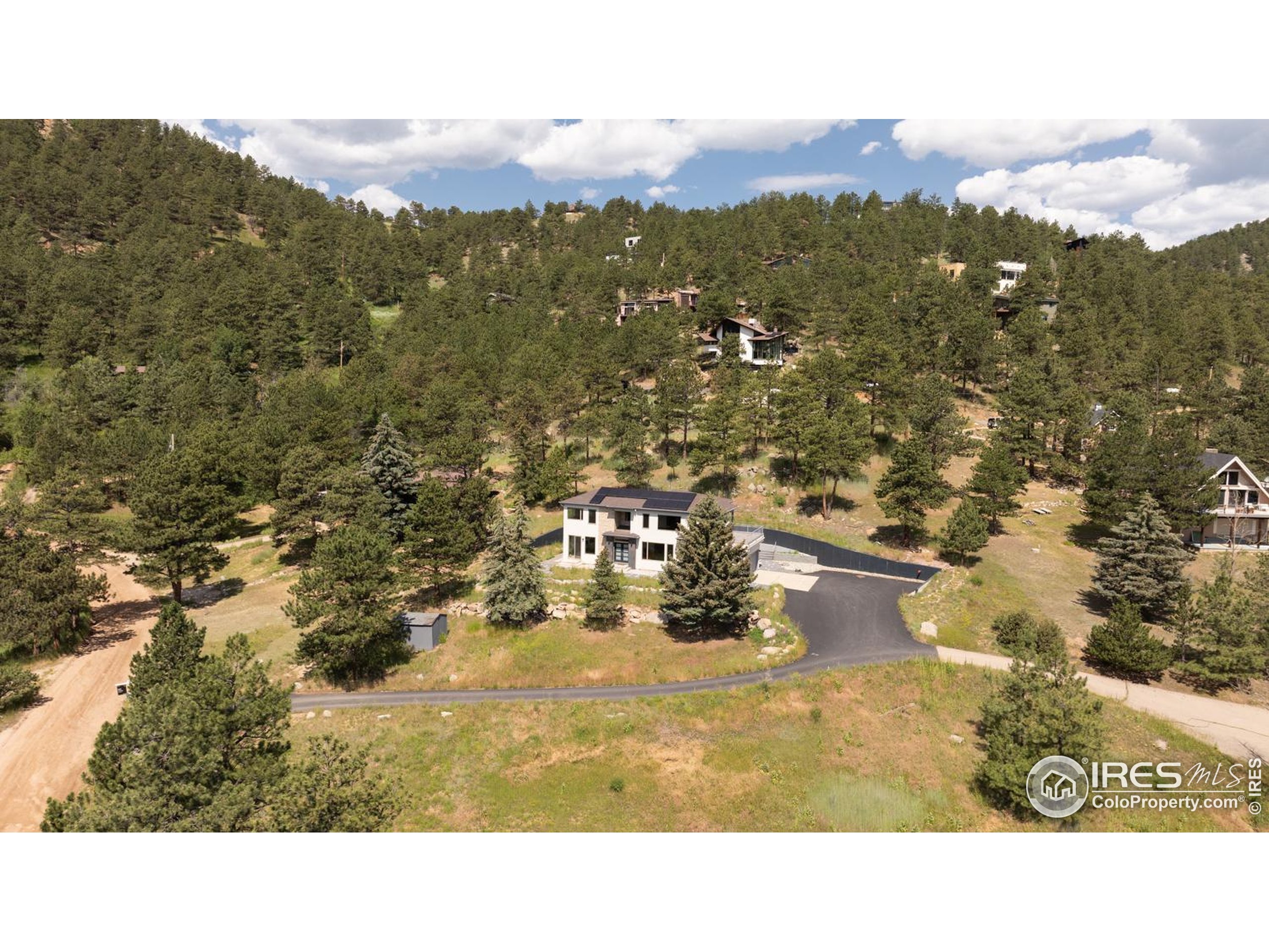 514 Granite Dr