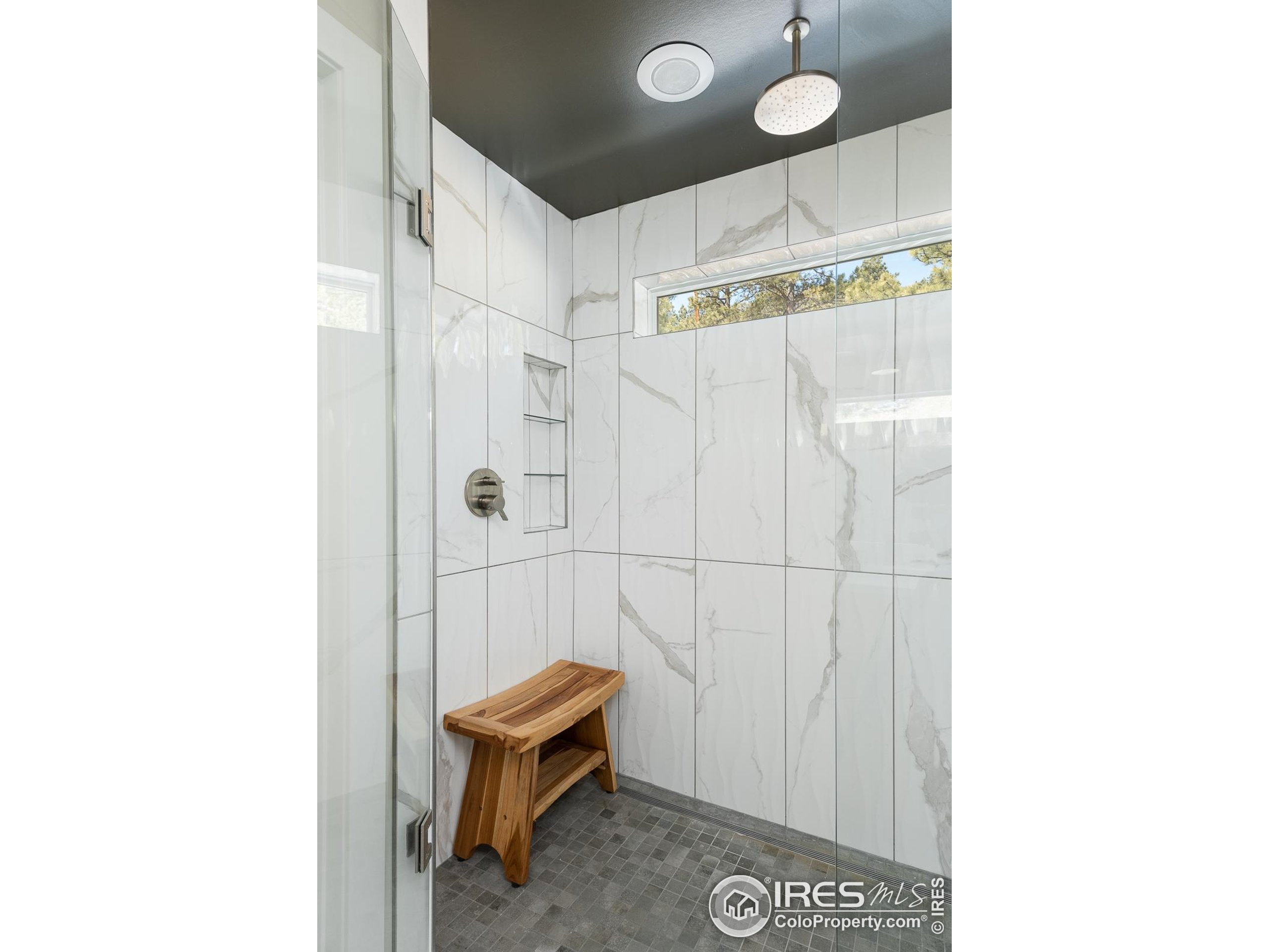 514 Granite Dr