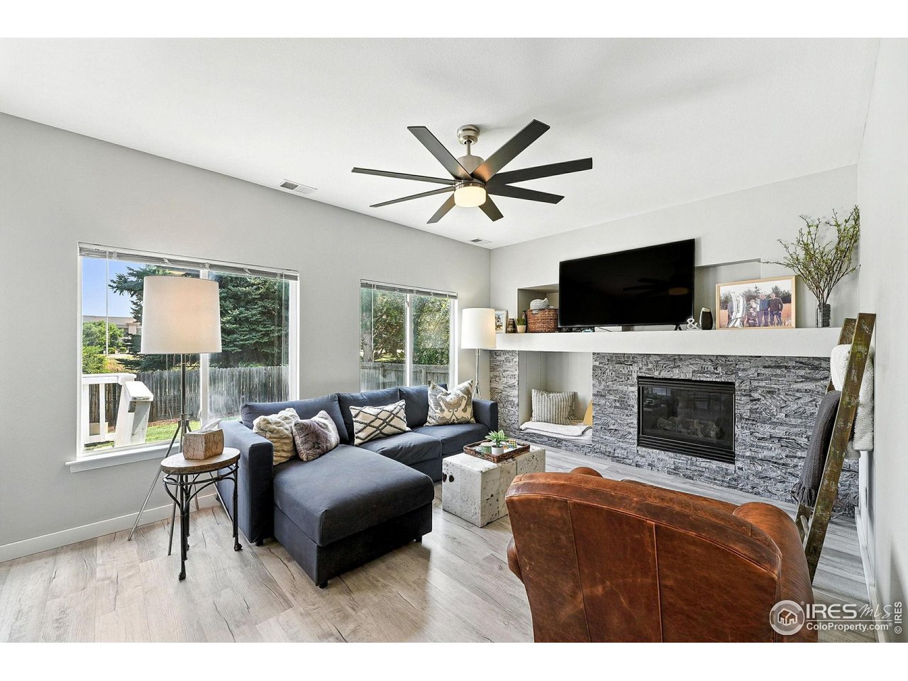 1818 Clover Creek Dr